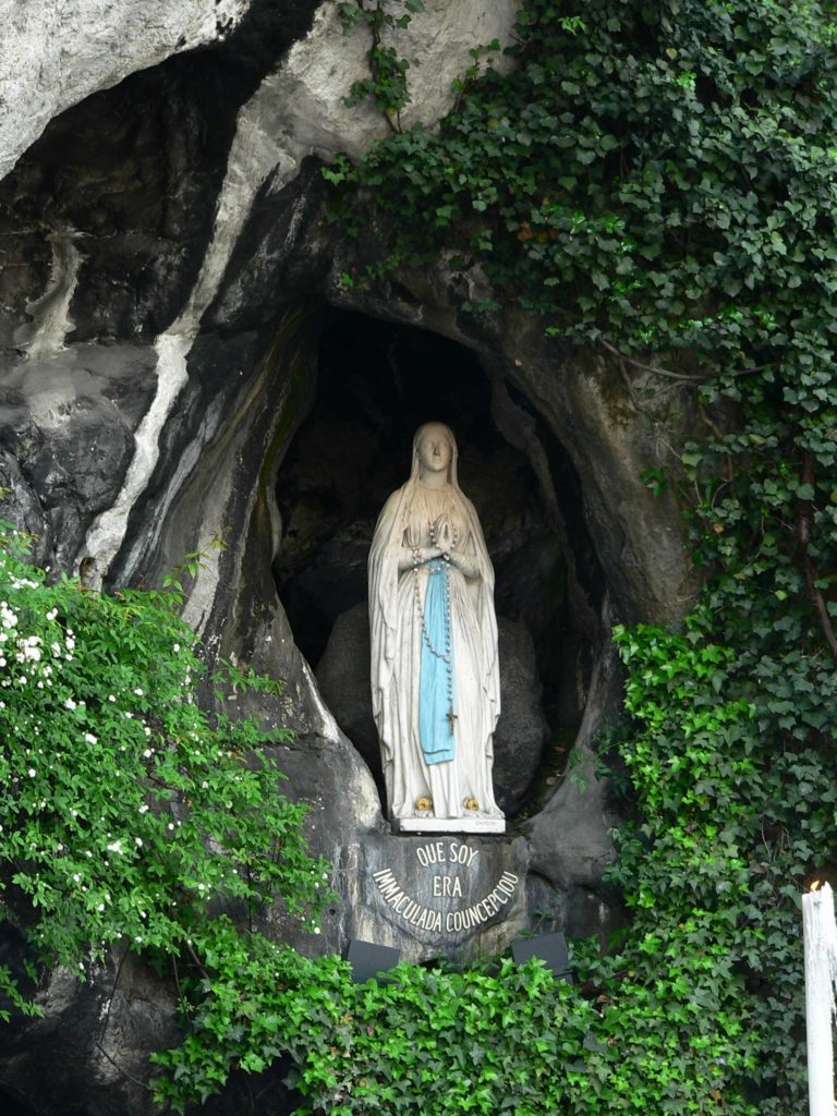 Virge de Lourdes